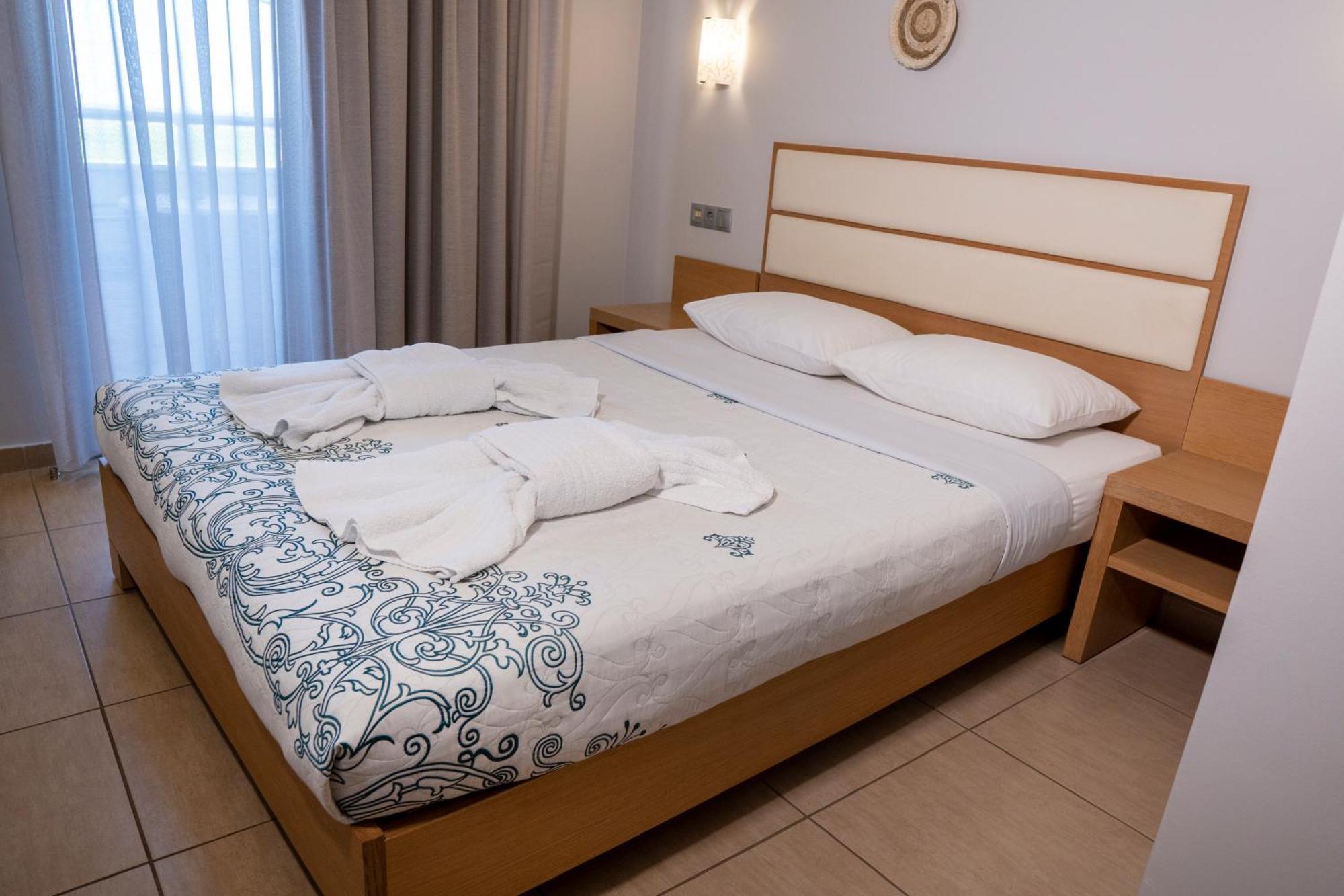 Hotel Epavlis Eleftheriadi Paralia Katerinis Bagian luar foto
